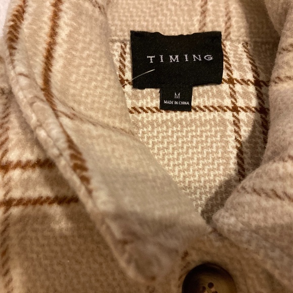 Timing/cropped plaid jacket - Picture 4 of 4
